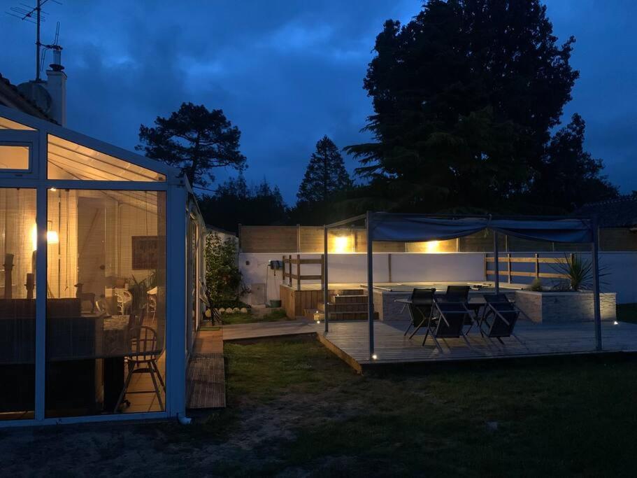 La Maison Des Jardins Holiday home *